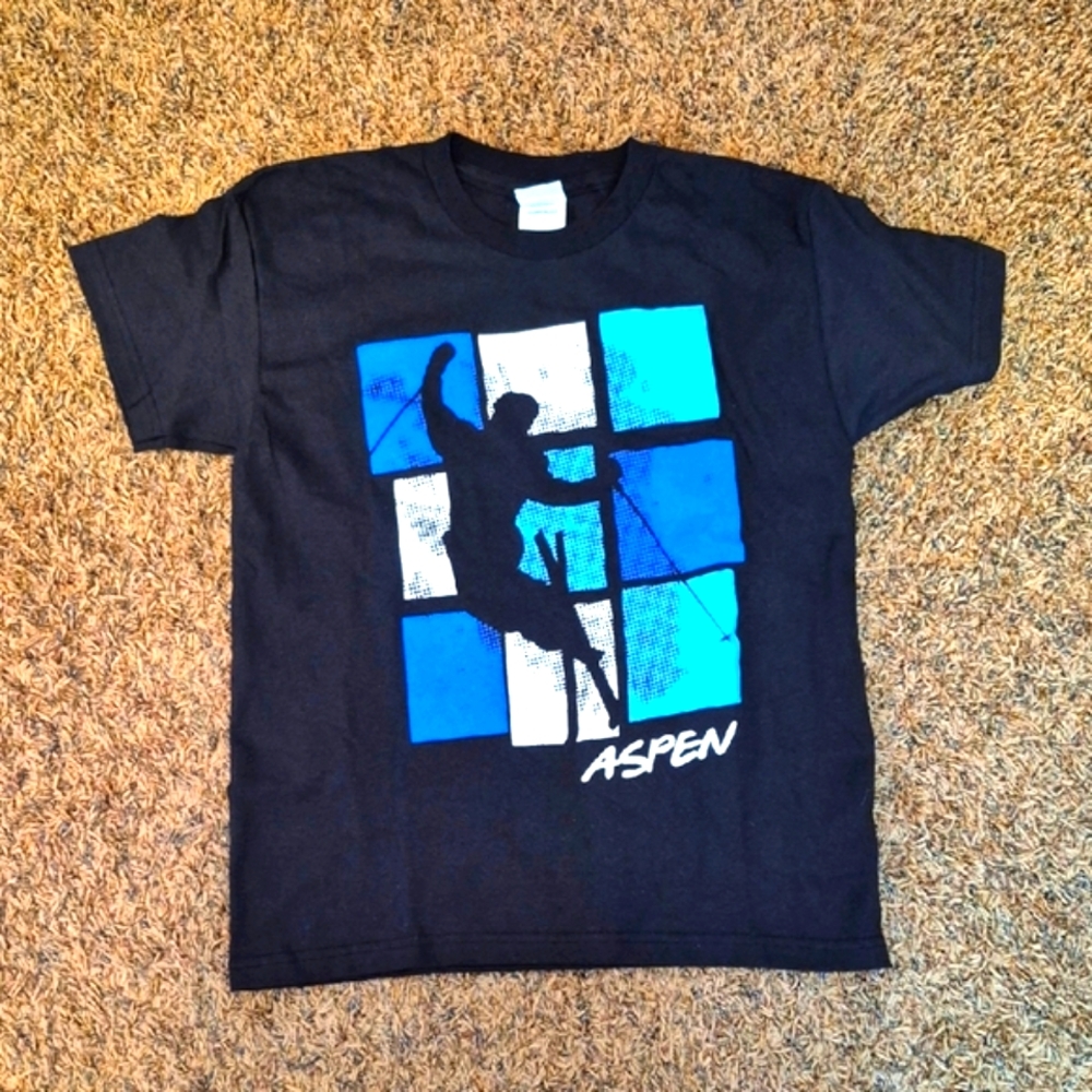 Brand New Aspen Skiing Black Graphic T-Shirt for Men Size Youth Large